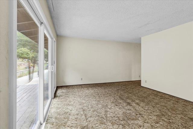 19515 Vierra Canyon Road, Salinas CA: https://media.crmls.org/mediaz/df8a3b33-91ee-4326-acfc-9c8cf8ead7b4.jpg