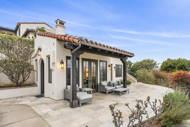 6152 Avenida Del Duque, Rancho Santa Fe CA: https://media.crmls.org/mediaz/df8abd2c-5bcc-4772-ac19-977f948d46a5.jpg