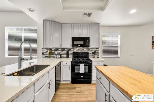 Image 20 of 42 For 78179 Sombrero Court