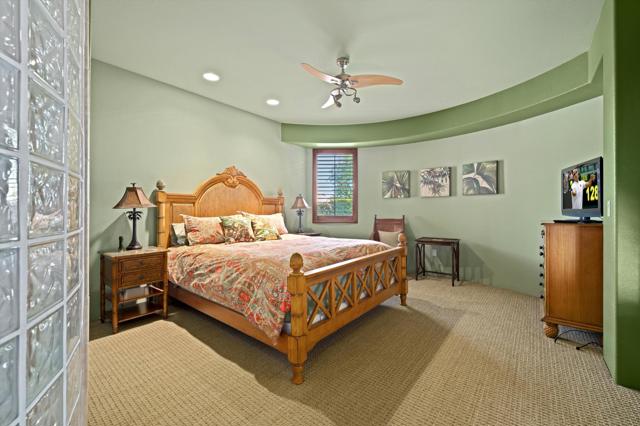 Image 54 of 69 For 50175 Via Puente