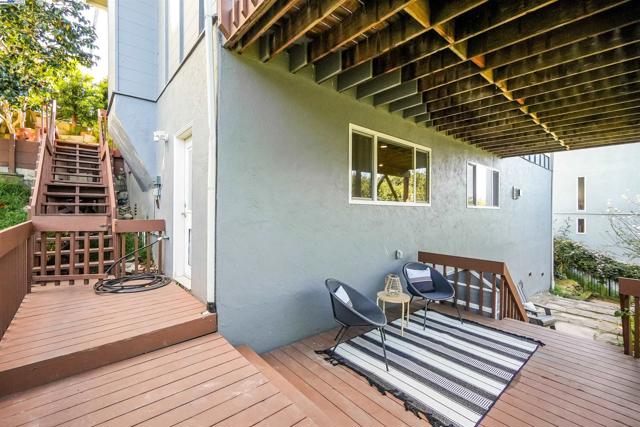 3218 Oakes Dr, Hayward CA: https://media.crmls.org/mediaz/df8b9f59-d4d0-4f5b-a97e-641ffb040c57.jpg