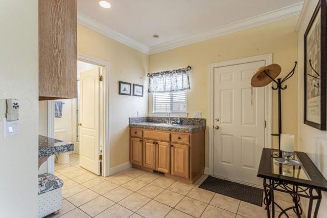 95 Marcus Court, Hollister CA: https://media.crmls.org/mediaz/df8c3ddf-57e7-4a1a-972b-1e85bc69b7b8.jpg