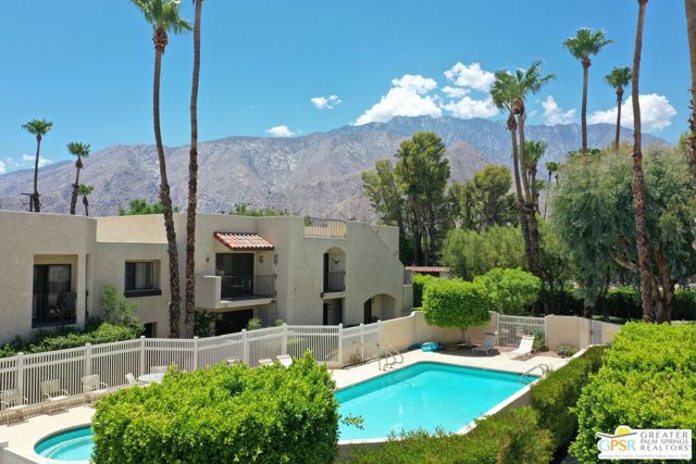 200 E Racquet Club Road, Palm Springs CA: https://media.crmls.org/mediaz/df8cfc97-7517-41f8-9f9e-1856fccce2f5.jpg