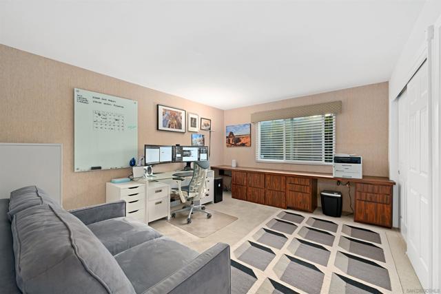 7953 Cinthia St, La Mesa CA: https://media.crmls.org/mediaz/df8df471-ea55-433e-9699-bc8709e76dc5.jpg