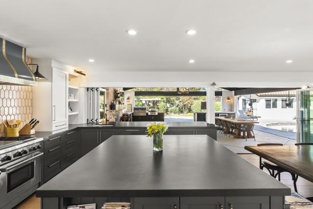 14224 Harrow Place, Poway CA: https://media.crmls.org/mediaz/df8e91fd-d605-4799-971d-6e3d16d5ffb4.jpg