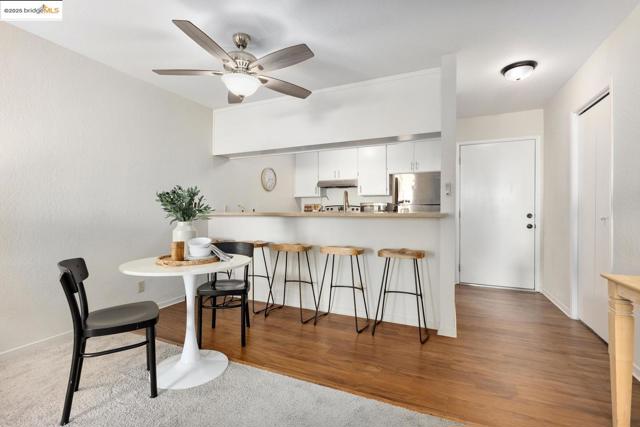 1391 Monument BLVD, Concord CA: https://media.crmls.org/mediaz/df8f5481-90e8-429d-b07b-e5ef7d4d4300.jpg
