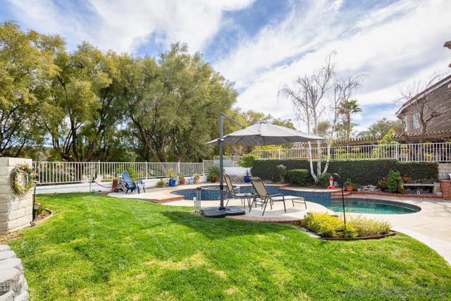 25314 Keats Ln, Stevenson Ranch CA: https://media.crmls.org/mediaz/df8fdd37-6abe-4535-b7fb-acc387931ffd.jpg