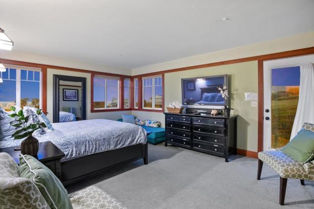 10 Maui Lane, Dillon Beach CA: https://media.crmls.org/mediaz/df8ffd0e-5659-43ba-a750-6f14f6238b25.jpg