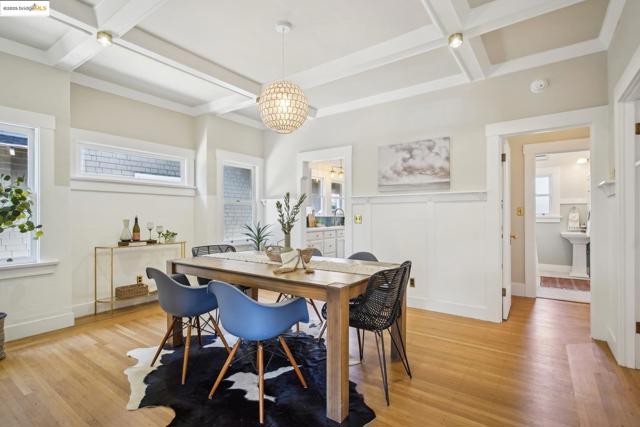 320 Forest St, Oakland CA: https://media.crmls.org/mediaz/df90630d-c4d1-4d29-a05b-0c3abe12a268.jpg