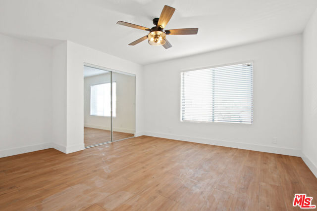 14110 Yukon Avenue, Hawthorne CA: https://media.crmls.org/mediaz/df90b43c-9237-4f72-b5b6-7df5dda979db.jpg