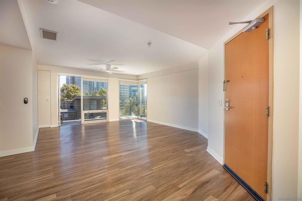1608 India St - photo 2