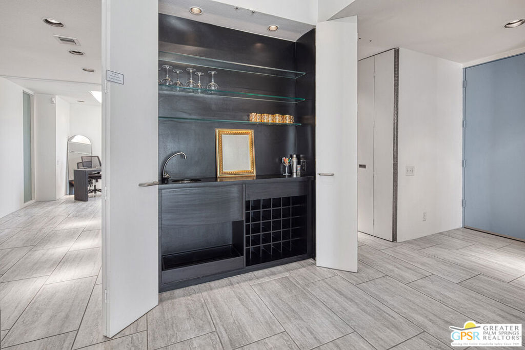 MLS #25583615PS image #16