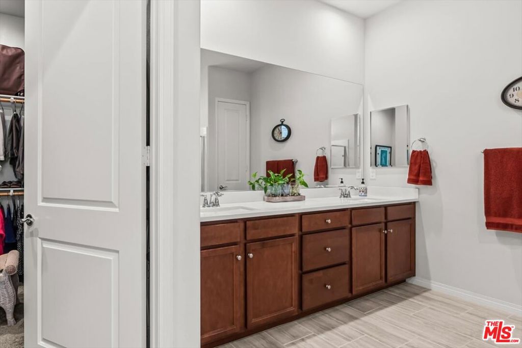 MLS #25619433 image #16