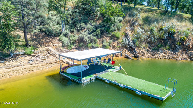 6545 Nacimiento Shores Road, Bradley CA: https://media.crmls.org/mediaz/df93175c-fa57-4dda-ba7b-acdb828b0ad7.jpg