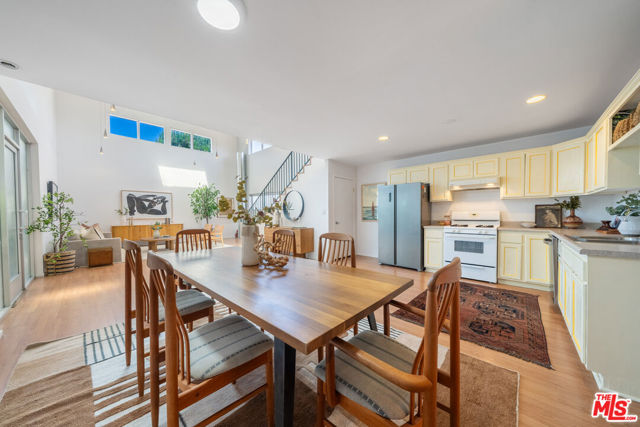 326 Welcome Street, Los Angeles CA: https://media.crmls.org/mediaz/df9395b9-6a18-4ee8-9eb0-7152c032c0ee.jpg
