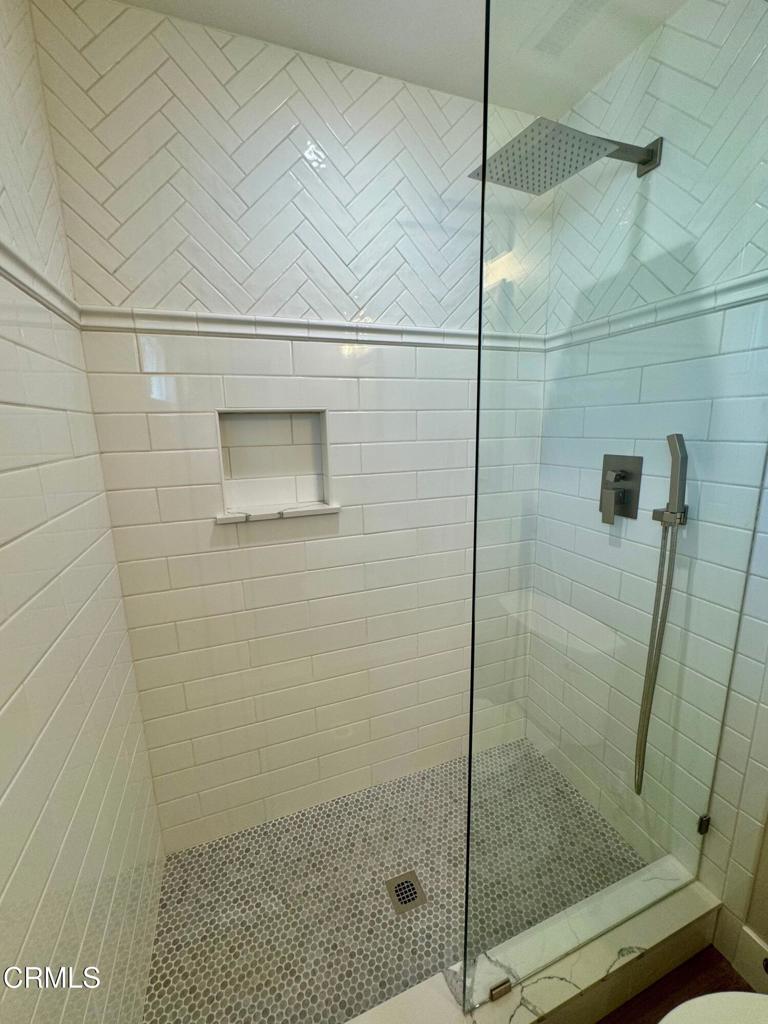 MLS #V1-33824 image #19