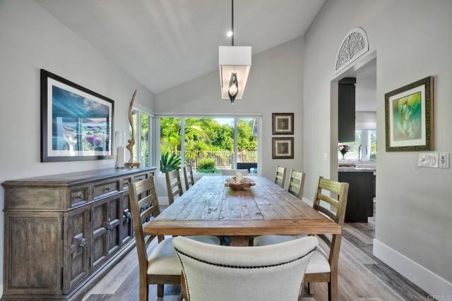 Detail Gallery Image 9 of 57 For 1109 Countrywood Ln, Vista,  CA 92081 - 4 Beds | 2/1 Baths
