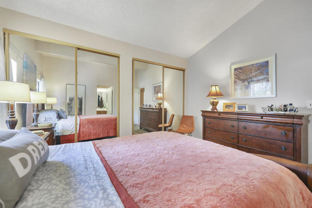 25 Pampas Lane, Palm Desert CA: https://media.crmls.org/mediaz/df964813-a096-46c6-844f-a92564b5018c.jpg