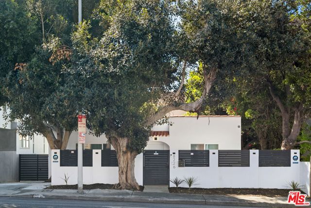 8226 Fountain Avenue, West Hollywood CA: https://media.crmls.org/mediaz/df964e3c-470c-41de-89aa-40e8b6da161a.jpg