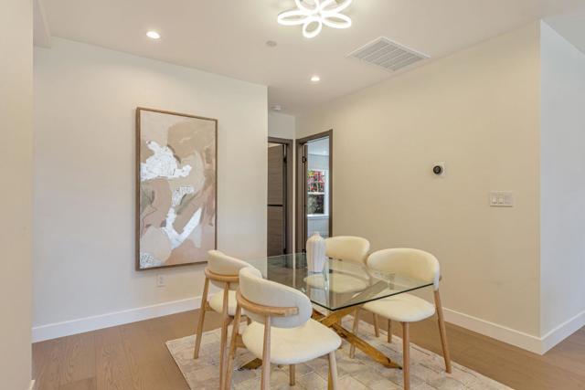 529 Hobart Avenue, San Mateo CA: https://media.crmls.org/mediaz/df97412a-6fbf-4165-93a8-51990f2881bf.jpg