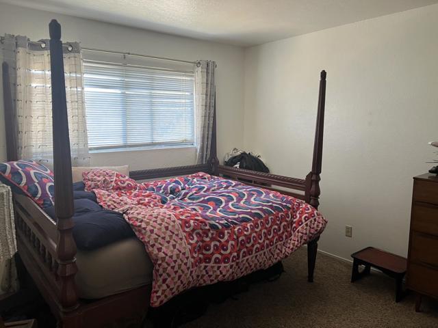 19115 Creekside Place, Salinas CA: https://media.crmls.org/mediaz/df9785be-810c-474d-97b7-4bef2315695c.jpg