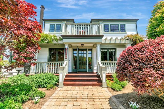 5005 Emerald Street, Capitola CA: https://media.crmls.org/mediaz/df9852c4-8036-465e-b3dd-2e95009b0b98.jpg
