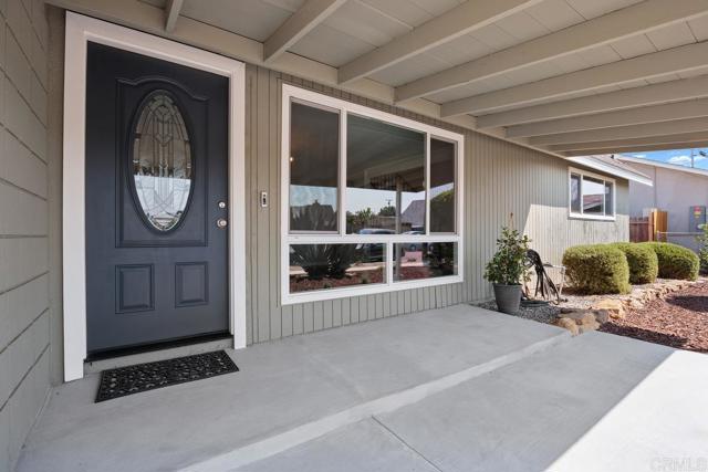 Detail Gallery Image 25 of 29 For 2333 Scott Way, Escondido,  CA 92027 - 4 Beds | 2 Baths