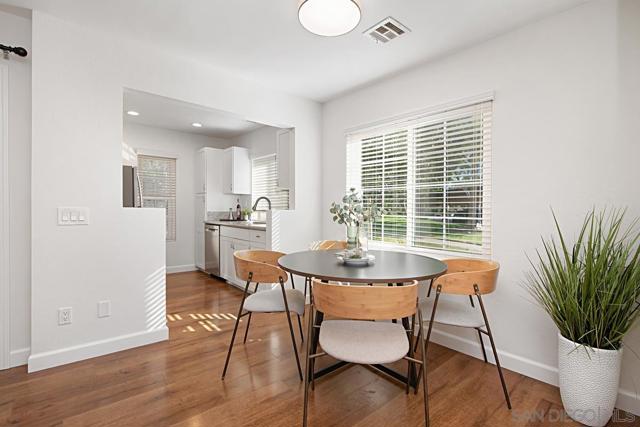 13327 Caminito Ciera, San Diego CA: https://media.crmls.org/mediaz/df98b1a9-2a87-4fd9-aed7-8b3df8d8f257.jpg