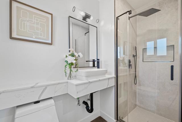 531 Easter Avenue, Milpitas CA: https://media.crmls.org/mediaz/df99d9fd-93b0-4449-9ec0-e40f389c5751.jpg