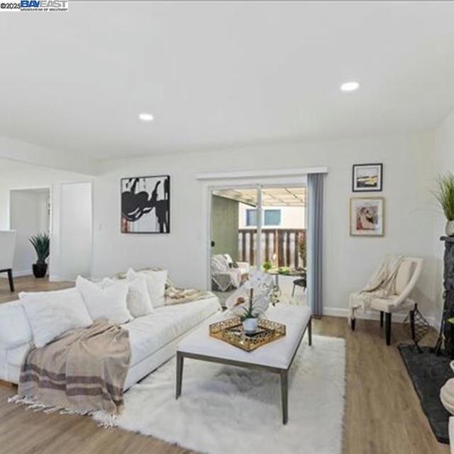 3184 Waugh Place, Fremont CA: https://media.crmls.org/mediaz/df9a0b10-9c2c-4210-b07a-c576dcc42b40.jpg