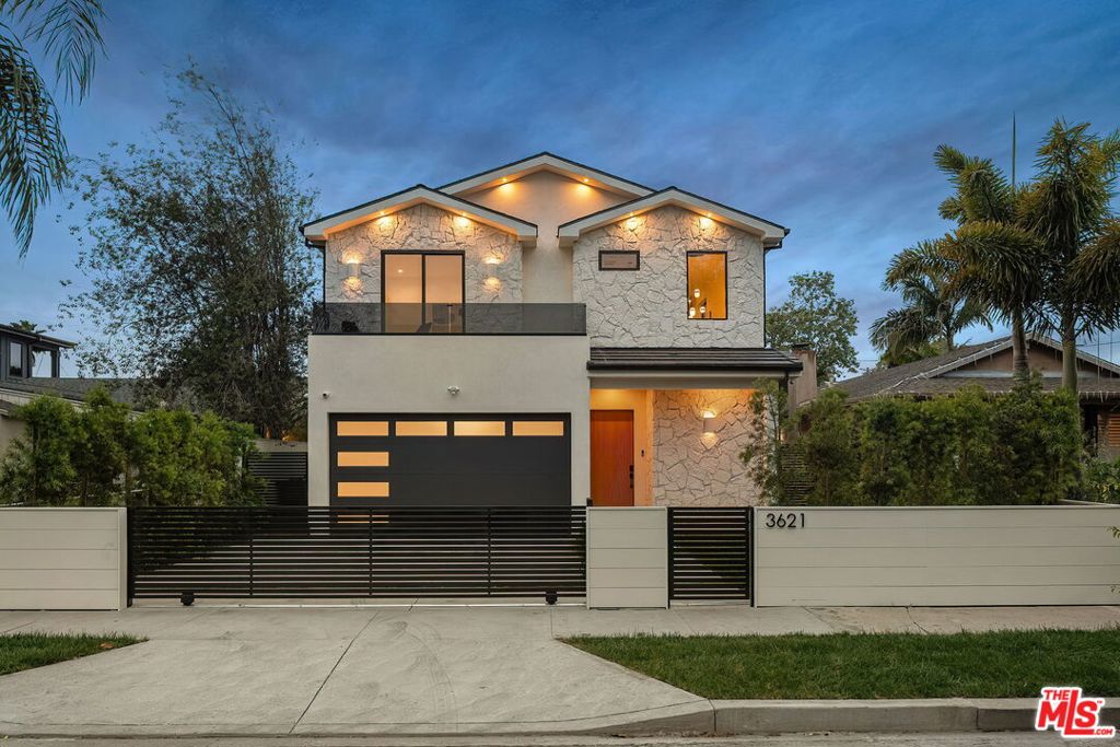 3621 Greenwood Avenue