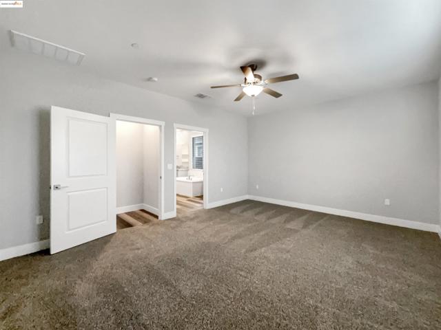 2066 Espana Ln, Rio Vista CA: https://media.crmls.org/mediaz/df9c41f1-799e-4091-9ec5-ff68c8601157.jpg