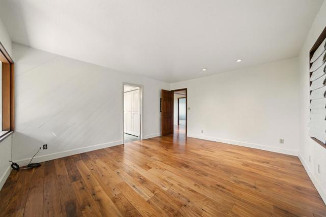 16190 Maya Way, Los Gatos CA: https://media.crmls.org/mediaz/df9cb4bd-9099-477d-9faa-7e36453dcaea.jpg