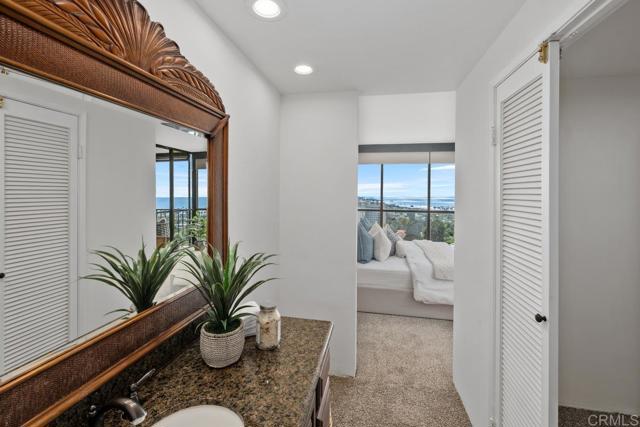 2500 Torrey Pines Rd, La Jolla CA: https://media.crmls.org/mediaz/df9ce17f-9114-46fb-9706-716f5ca1862a.jpg