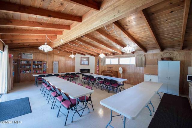 1 Ortega Drive, Newbury Park CA: https://media.crmls.org/mediaz/df9e549e-8c0c-4680-8b6a-f544084cb3b9.jpg