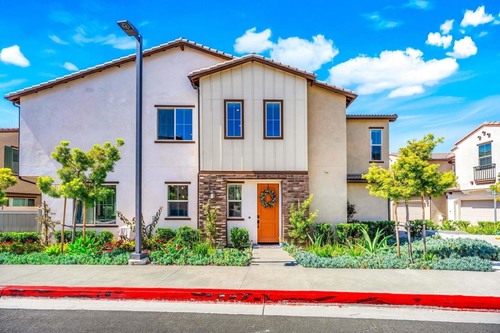 1743 Valley Oak Way