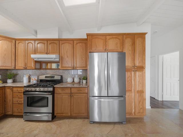 100 Beacon Drive, Milpitas CA: https://media.crmls.org/mediaz/dfa04042-521e-4997-aadc-784fce1c2b67.jpg