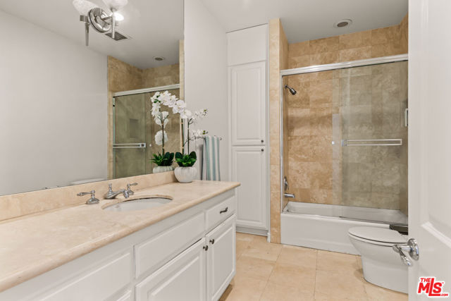 7354 Trask Avenue, Playa del Rey CA: https://media.crmls.org/mediaz/dfa1d28b-4dbe-4957-9fa9-8546c9598ca4.jpg