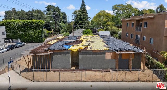 5754 Woodman Avenue, Van Nuys CA: https://media.crmls.org/mediaz/dfa205b4-4fd9-4653-9cf3-9ba54c96103f.jpg