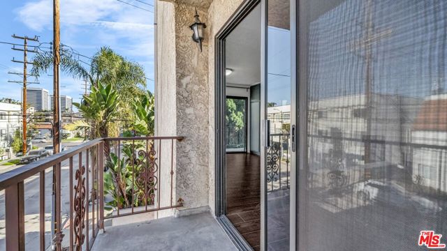 1800 Colby Avenue, Los Angeles CA: https://media.crmls.org/mediaz/dfa2952f-5ca8-4993-a5ea-dd9b5a1a4e29.jpg