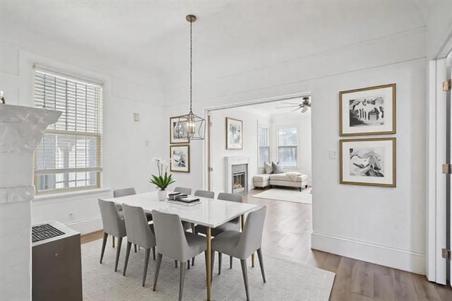 592 22nd Street, Oakland CA: https://media.crmls.org/mediaz/dfa3cda9-4fee-4454-8f67-db553f1c5fb2.jpg
