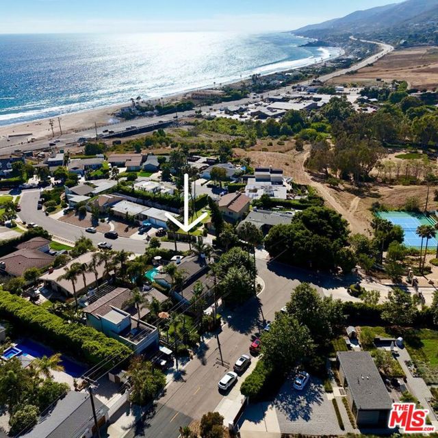 Drew Fenton | 30630 Morning View Drive Malibu CA | MLS: 7333698