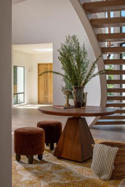 14847 Vista Del Oceano, Del Mar CA: https://media.crmls.org/mediaz/dfa50b5d-5593-4622-b61b-f4fb967d91b6.jpg