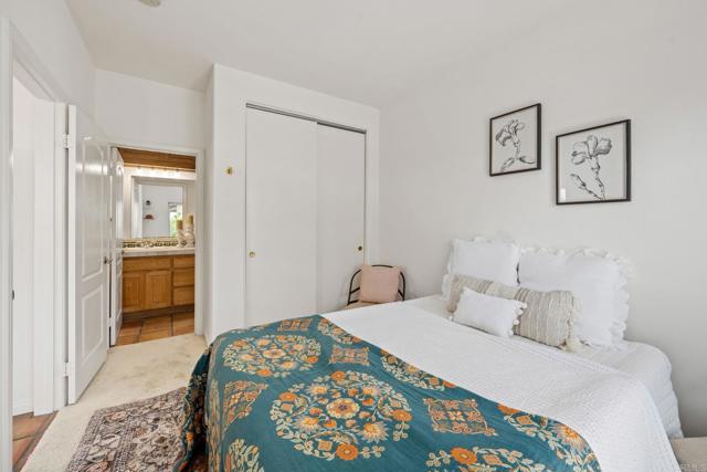 869 Eugenie Avenue, Encinitas CA: https://media.crmls.org/mediaz/dfa56d43-ca2f-4847-bce8-8846e33aafb6.jpg