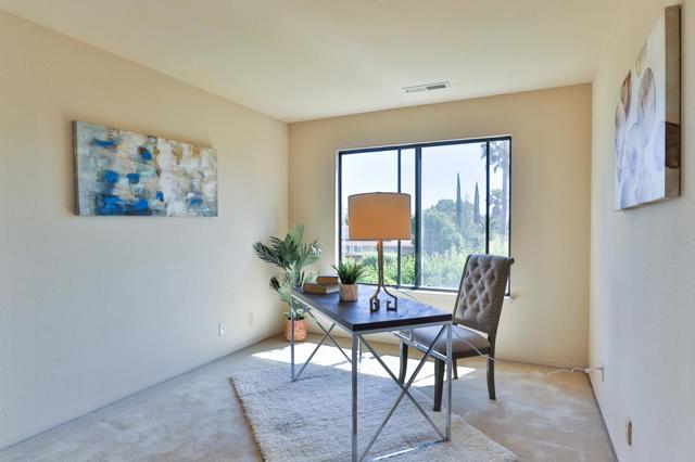 8760 Rancho Hills Drive, Gilroy CA: https://media.crmls.org/mediaz/dfa5d195-61b5-4092-896b-8f7358eb416b.jpg