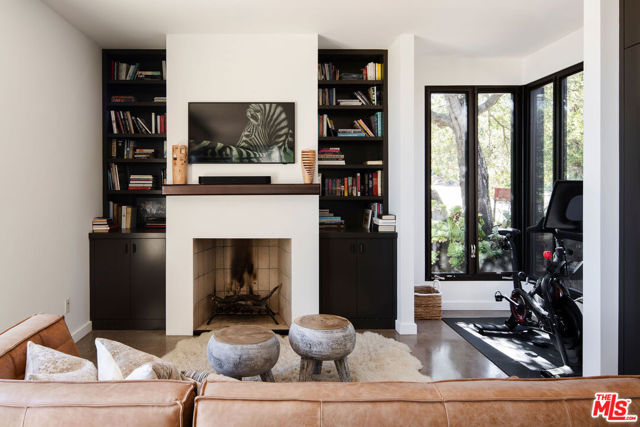 5651 W Camino Cielo, Santa Barbara CA: https://media.crmls.org/mediaz/dfa5da0c-ab94-4ac4-8c4f-ae153ac6ef72.jpg