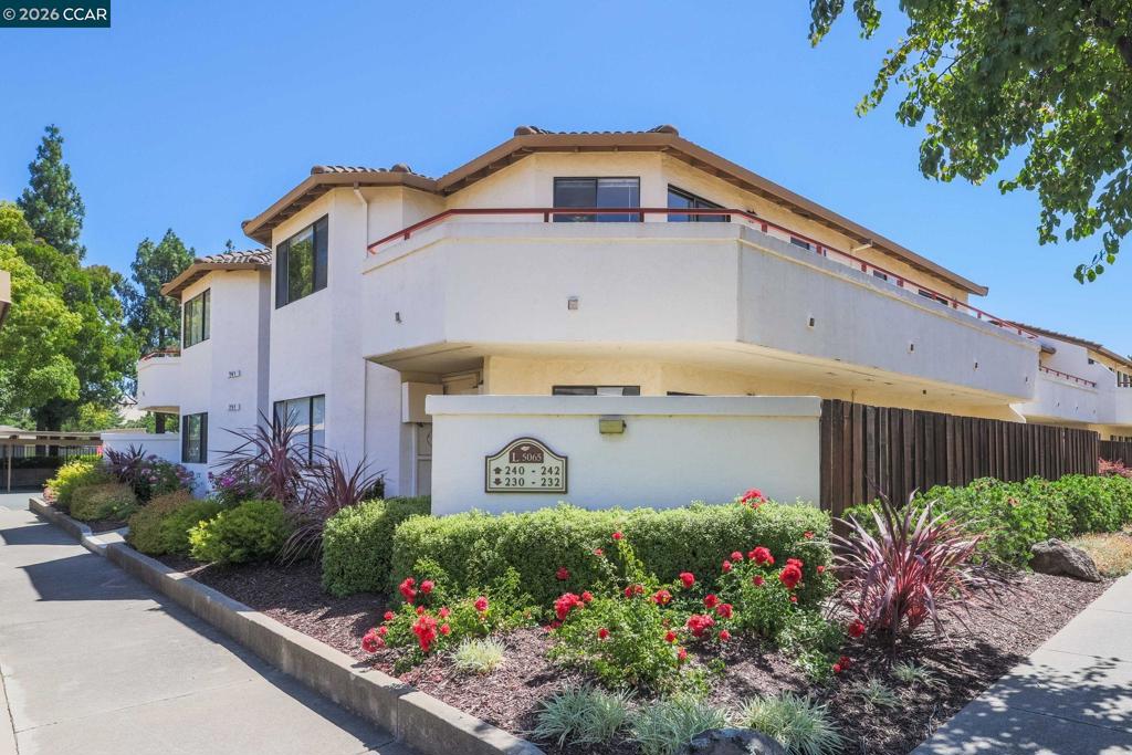 5065 Valley Crest Dr #242