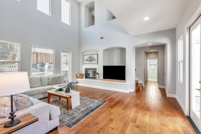 2645 Muirfield Way, Gilroy CA: https://media.crmls.org/mediaz/dfa75b10-9f36-48c1-9c95-3fb447aee52b.jpg