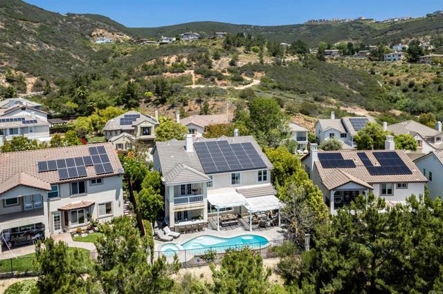 1569 Glencrest Drive, San Marcos CA: https://media.crmls.org/mediaz/dfa818ac-7027-42ac-be82-62ac916c599f.jpg