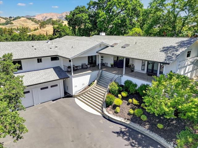 80 Via Aspero, Alamo CA: https://media.crmls.org/mediaz/dfa8805b-1579-47a5-b16c-09e001c8cbfa.jpg